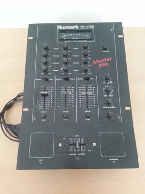 Numark professional dj mixer dm1050